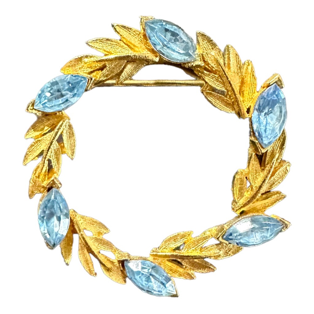 Estate Jewelry Vintage Aquamarine Round Brooch Beautiful Leaf Wreath Gold Pin